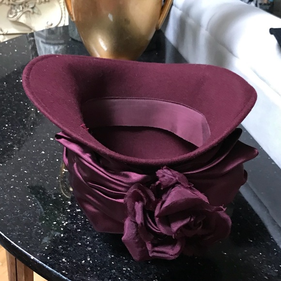 1980S VINTAGE WOOl HAT 3D SILK FLOWERS BY ANDRÉ main image 5